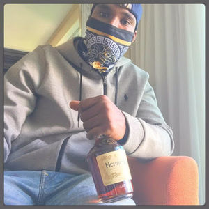 Meet your Posher, Glo